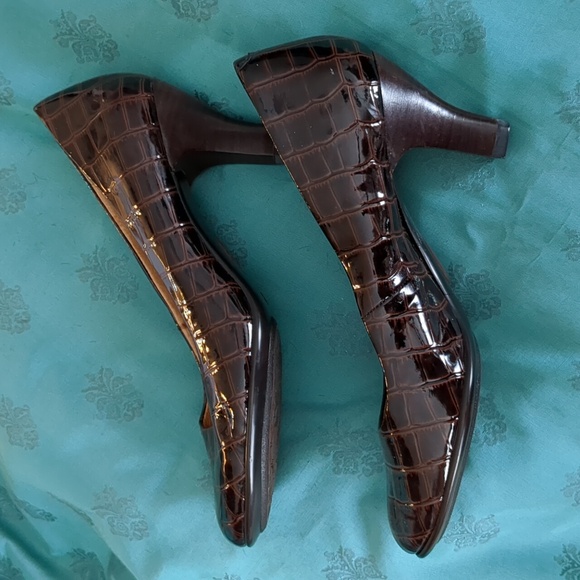 Söfft crocodile heels - Picture 4 of 8